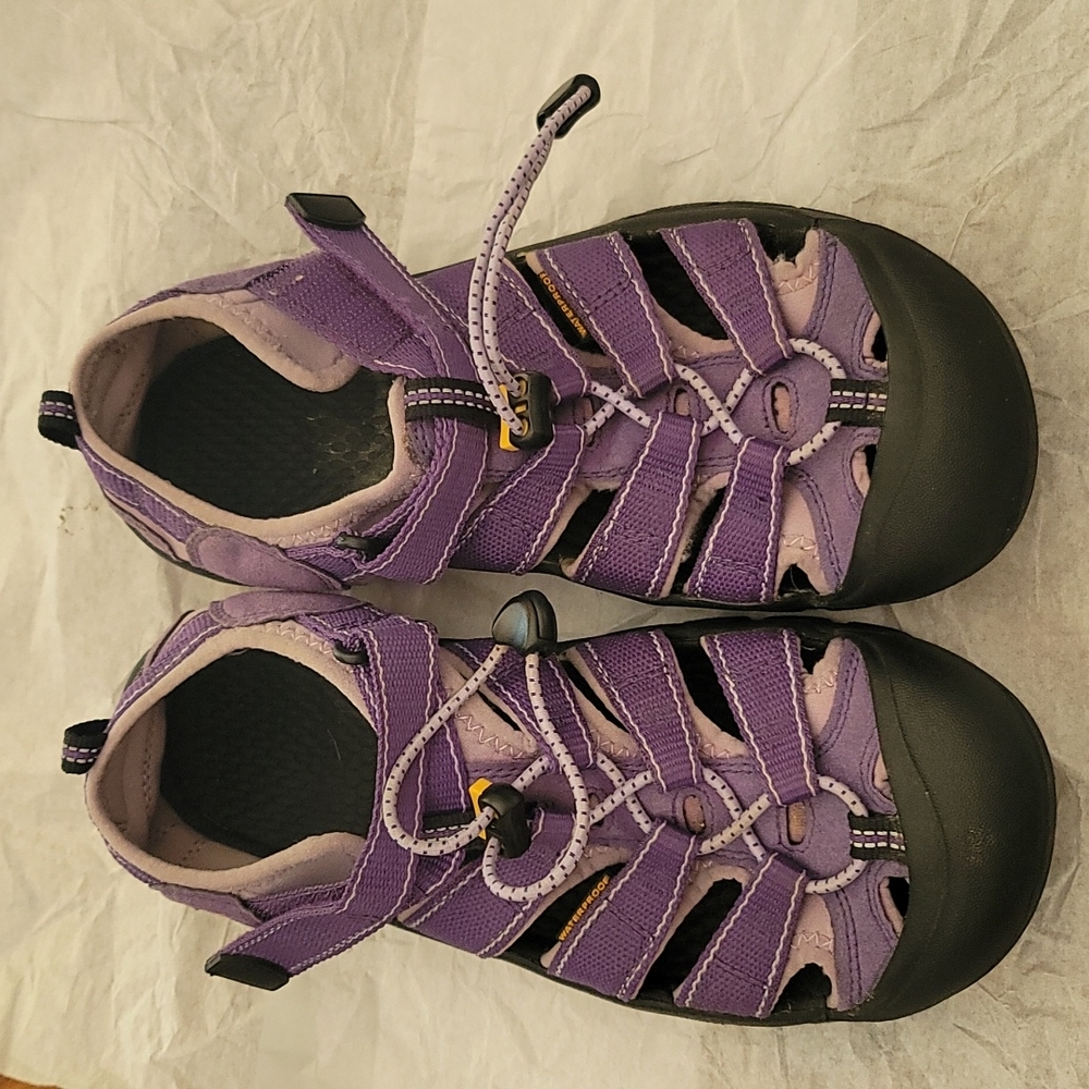 Womens purple keen sandals